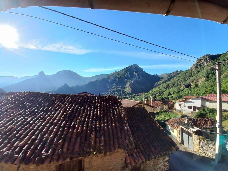 Casa Rustica En Dobres Con Vistas A La Montana Villa Bagian luar foto